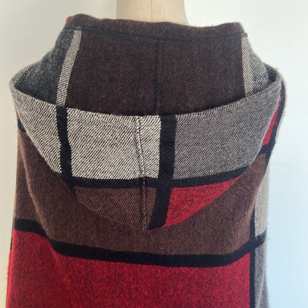 Shawl wrap - Picture 5 of 15